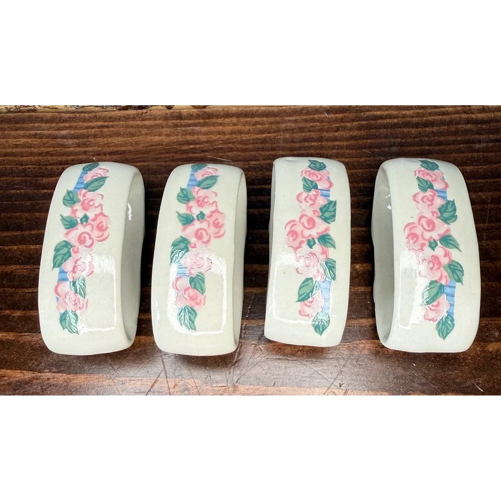 VTG Tienshan Ceramic Pig Pals Napkin Rings Set of 4 Cottagecore Cream Blue